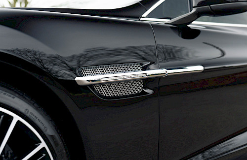 2013/13 Aston Martin Vanquish Touchtronic II V12 25...