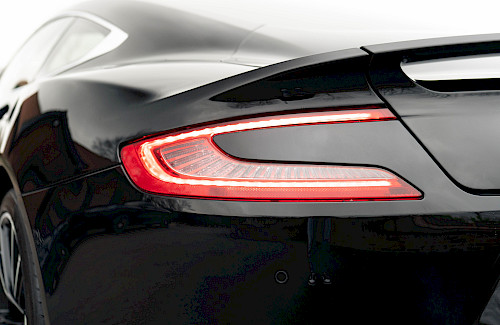 2013/13 Aston Martin Vanquish Touchtronic II V12 27...