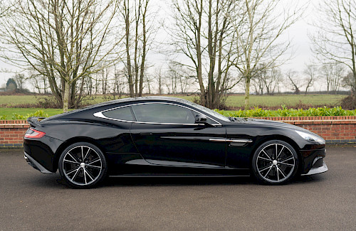 2013/13 Aston Martin Vanquish Touchtronic II V12 14...