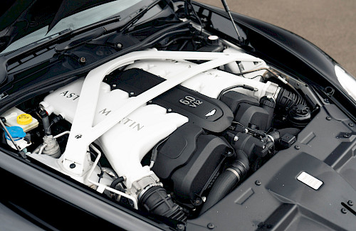 2013/13 Aston Martin Vanquish Touchtronic II V12 35...