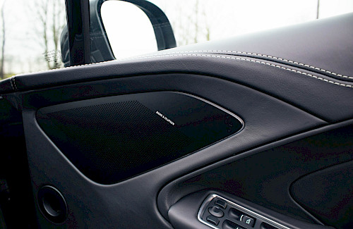 2013/13 Aston Martin Vanquish Touchtronic II V12 47...