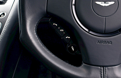 2013/13 Aston Martin Vanquish Touchtronic II V12 56...