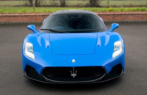2022/72 Maserati MC20 20...