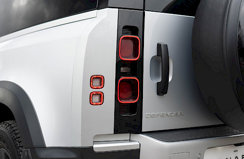 2021/21 Land Rover Defender 90 D200 Hard Top 21...