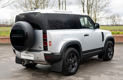 2021/21 Land Rover Defender 90 D200 Hard Top 8...