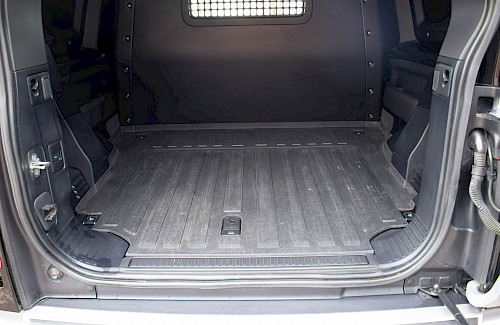 2021/21 Land Rover Defender 90 D200 Hard Top 33...