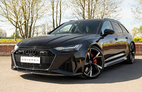 2020/70 Audi RS6 Avant Carbon Black 9...
