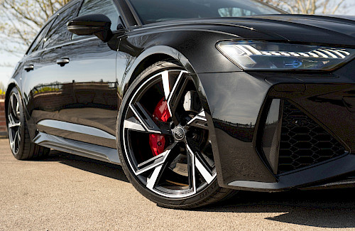 2020/70 Audi RS6 Avant Carbon Black 28...