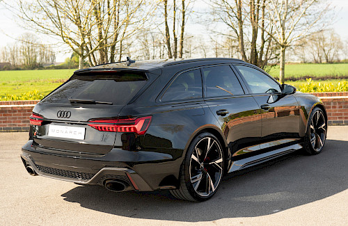 2020/70 Audi RS6 Avant Carbon Black 12...