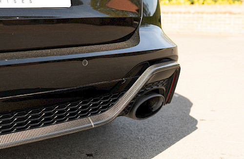 2020/70 Audi RS6 Avant Carbon Black 29...