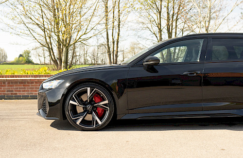 2020/70 Audi RS6 Avant Carbon Black 16...