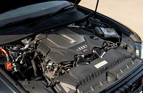 2020/70 Audi RS6 Avant Carbon Black 36...