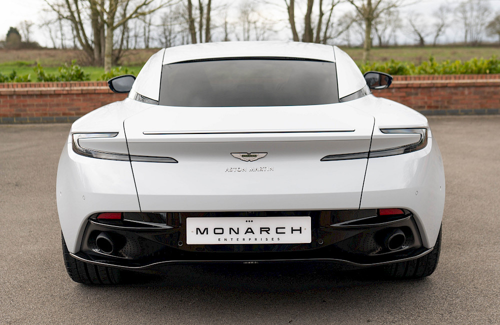 2020/20 Aston Martin DB11 AMR V12 16