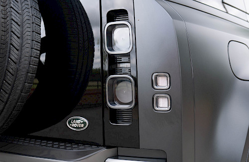 2022/22 Land Rover Defender V8 110 Carpathian Edition 24...