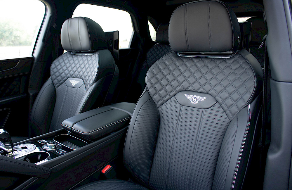 2022/72 Bentley Bentayga V6 Hybrid 44