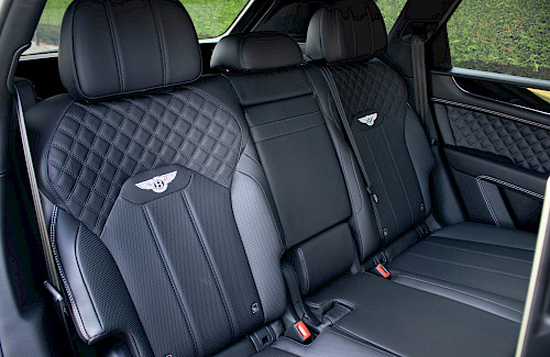 2022/72 Bentley Bentayga V6 Hybrid 48...