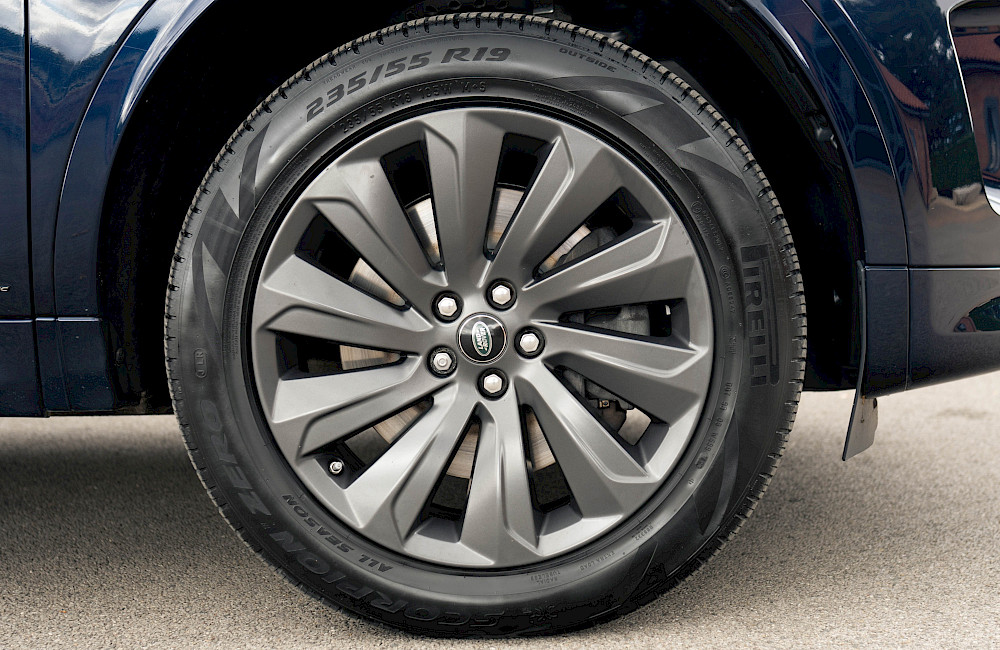 2020/70 Land Rover Discovery Sport D180 R-Dynamic SE 28