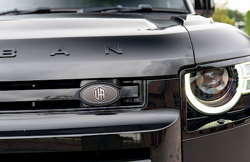 2021/71 Land Rover Defender 110 V8 Urban Wildtrack 34...
