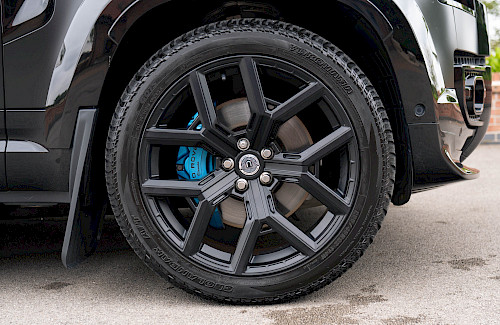 2021/71 Land Rover Defender 110 V8 Urban Wildtrack 17...