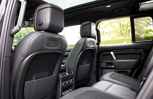 2021/71 Land Rover Defender 110 V8 Urban Wildtrack 50...