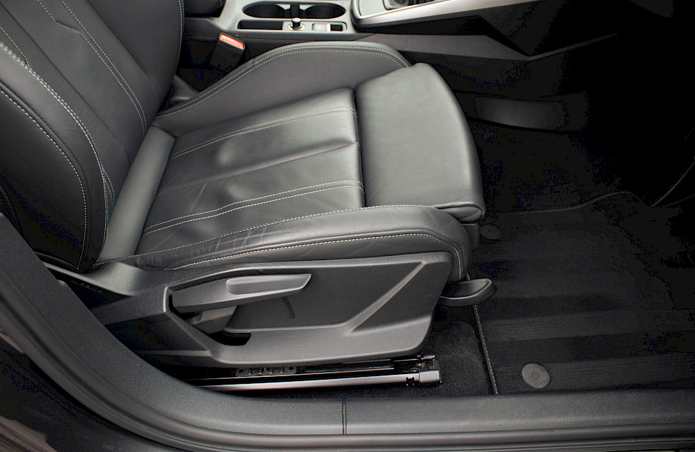 2021/21 Audi A3 S Line 30 TFSI 38