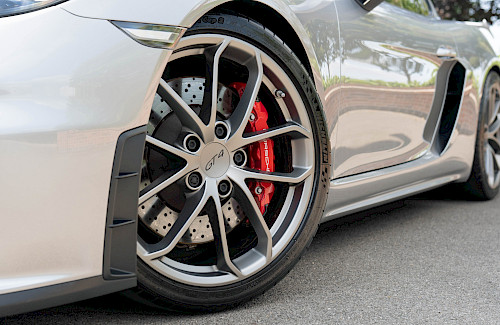 2022/22 Porsche 718 Cayman GT4 PDK 29...
