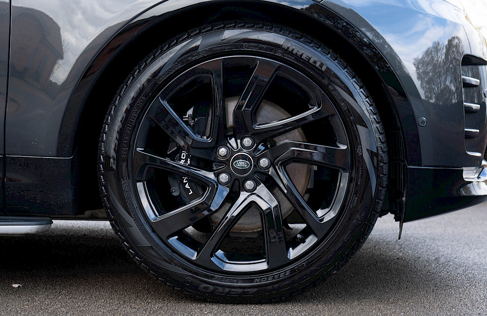 2023/23 Land Rover Discovery D300 Metropolitan Edition R-Dynamic 26