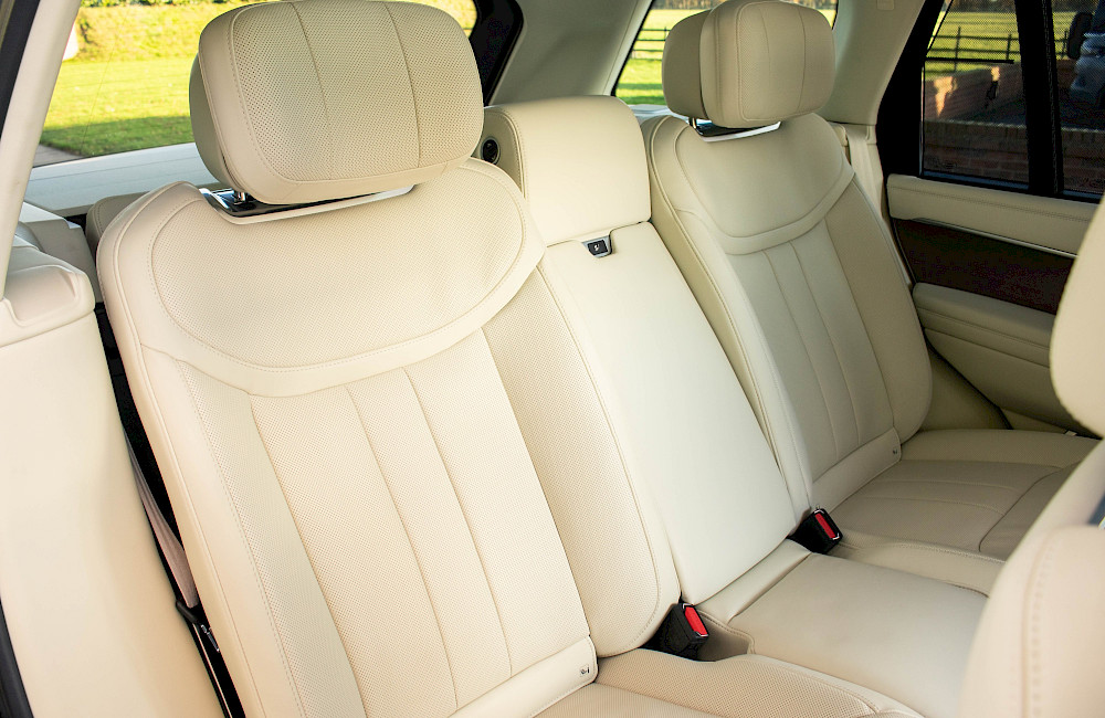 2022/72 Range Rover Autobiography P400 29