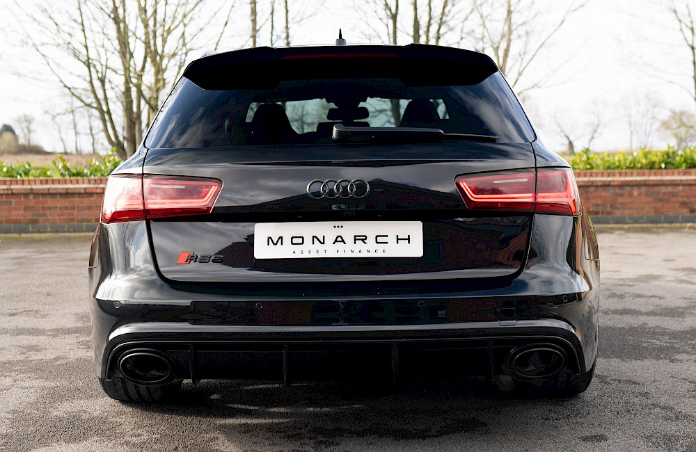 2017/17 Audi RS6 Performance 17