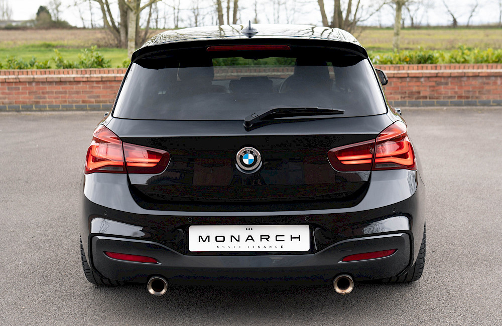 2019/19 BMW M140i Shadow Edition 16