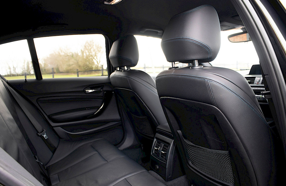 2019/19 BMW M140i Shadow Edition 37