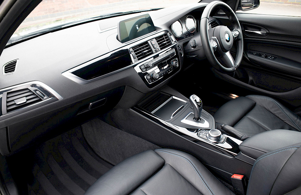 2019/19 BMW M140i Shadow Edition 31