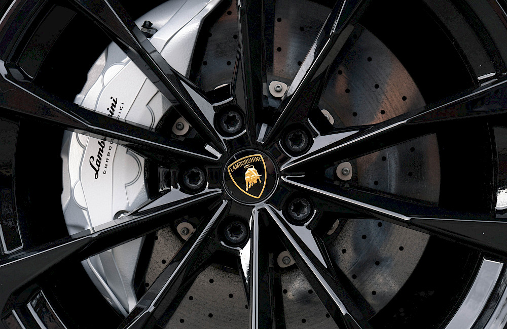 2023/23 Lamborghini Urus S 26