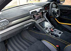 2025/25 Lamborghini Urus Performante