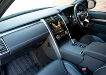 2023/73 Land Rover Discovery D300 Dynamic HSE Commercial