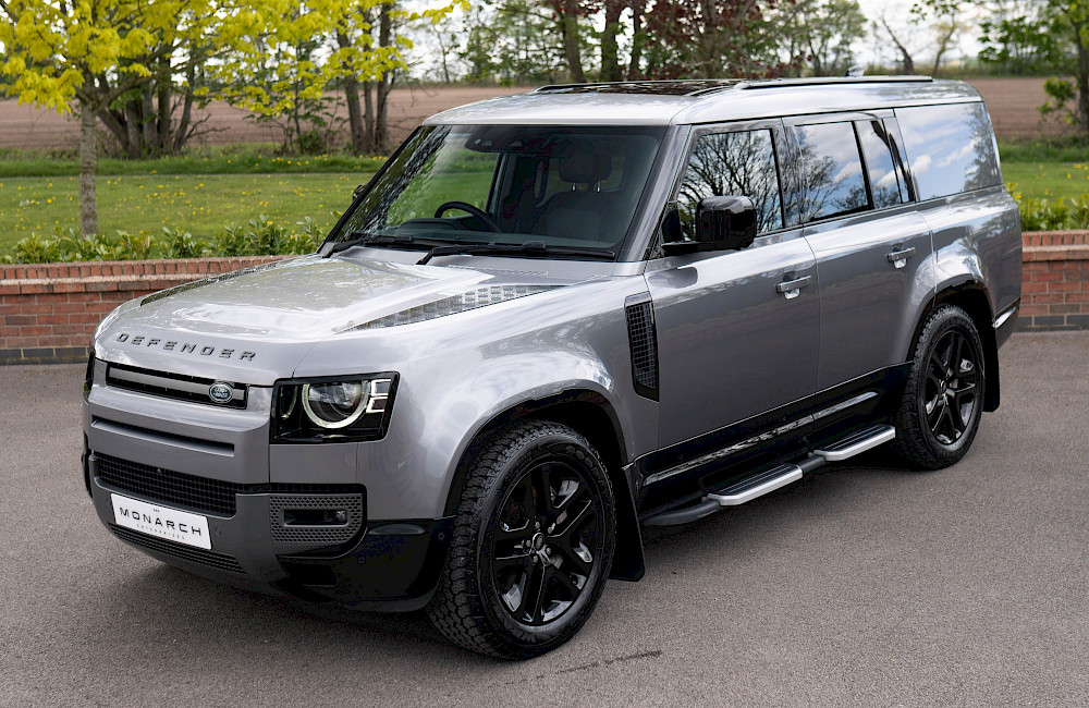 2024/24 Land Rover Defender 130 D300 Outbound 3