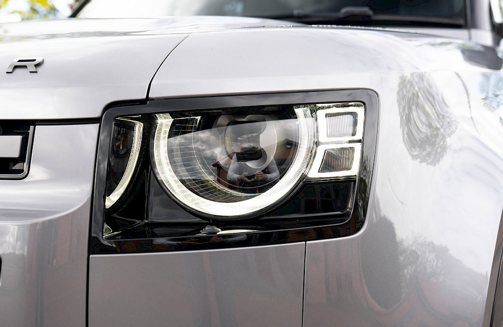 2024/24 Land Rover Defender 130 D300 Outbound 16