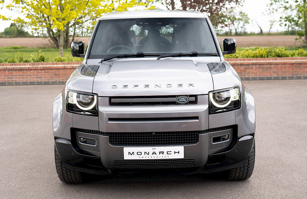 2024/24 Land Rover Defender 130 D300 Outbound 11
