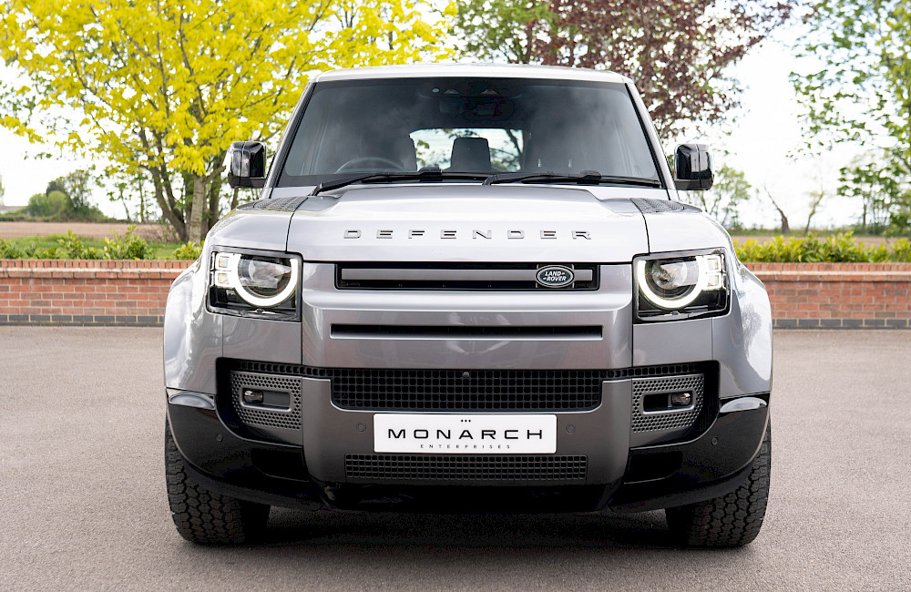 2024/24 Land Rover Defender 130 D300 Outbound 12