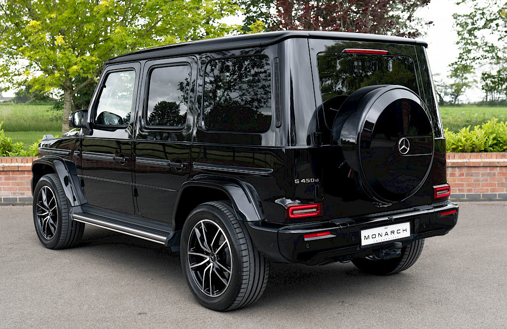 2026/26 Mercedes-Benz G450d AMG Line Premium Plus 9