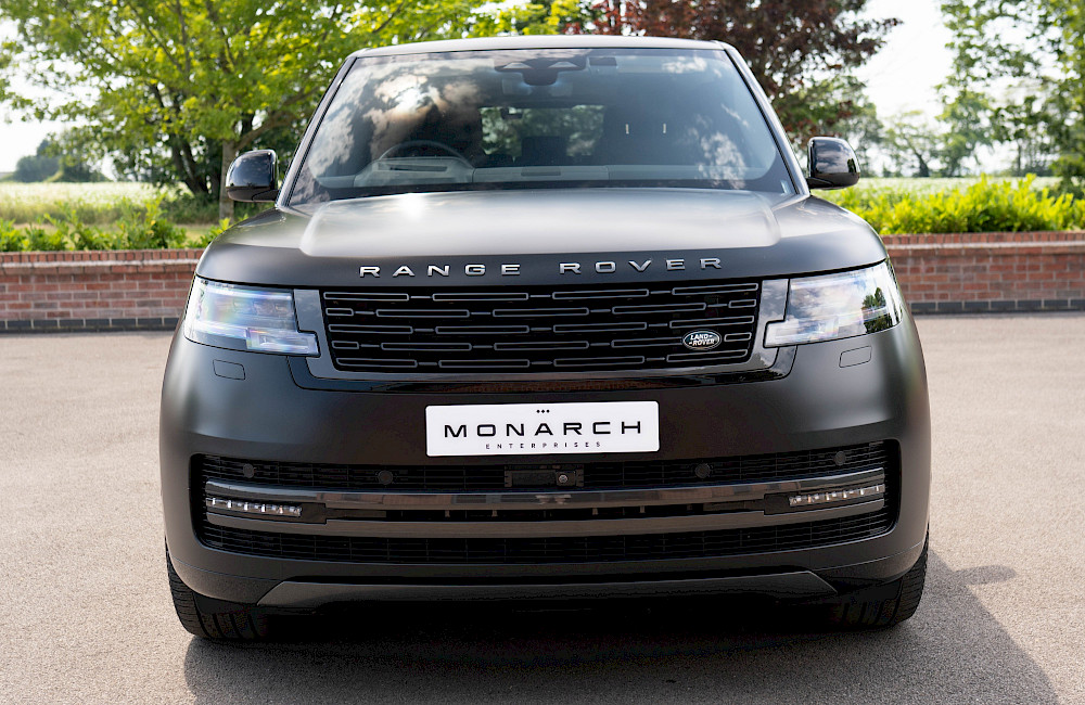 2024/74 Range Rover Vogue HSE P460e 14