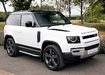 2022/22 Land Rover Defender 90 D250 SE