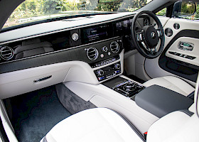 2025/25 Rolls-Royce Spectre