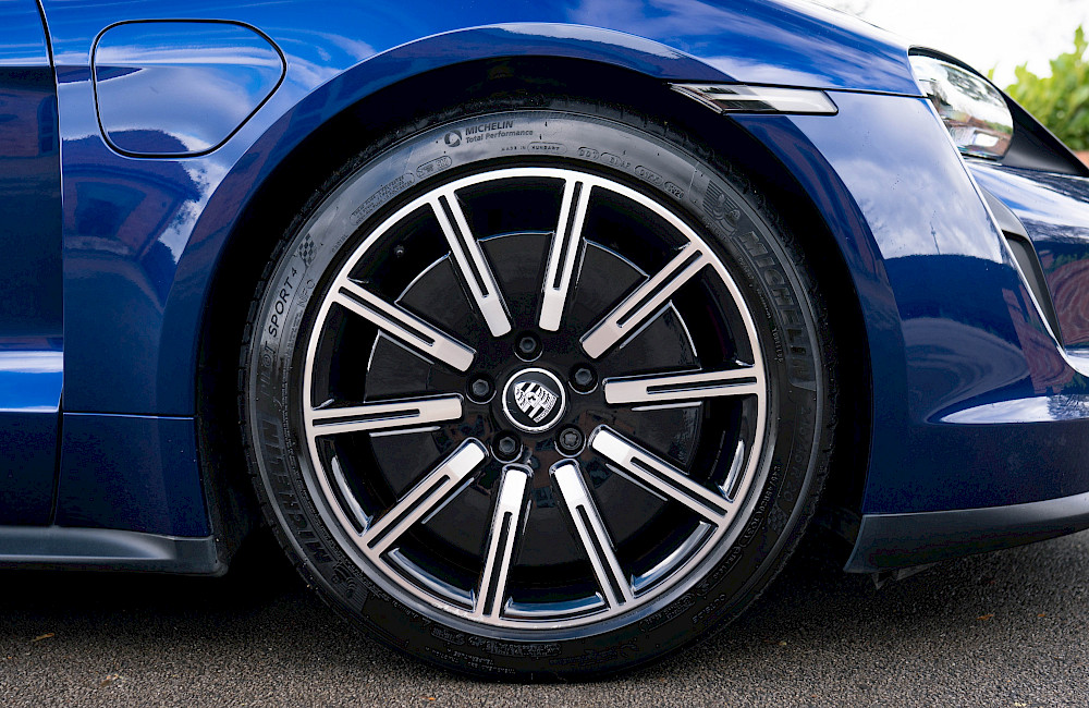 2020/20 Porsche Taycan 4s Performance Plus 93.4kWh 19