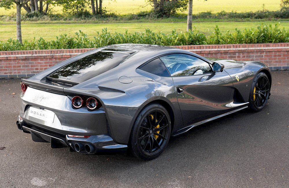 2019/69 Ferrari 812 Superfast 6