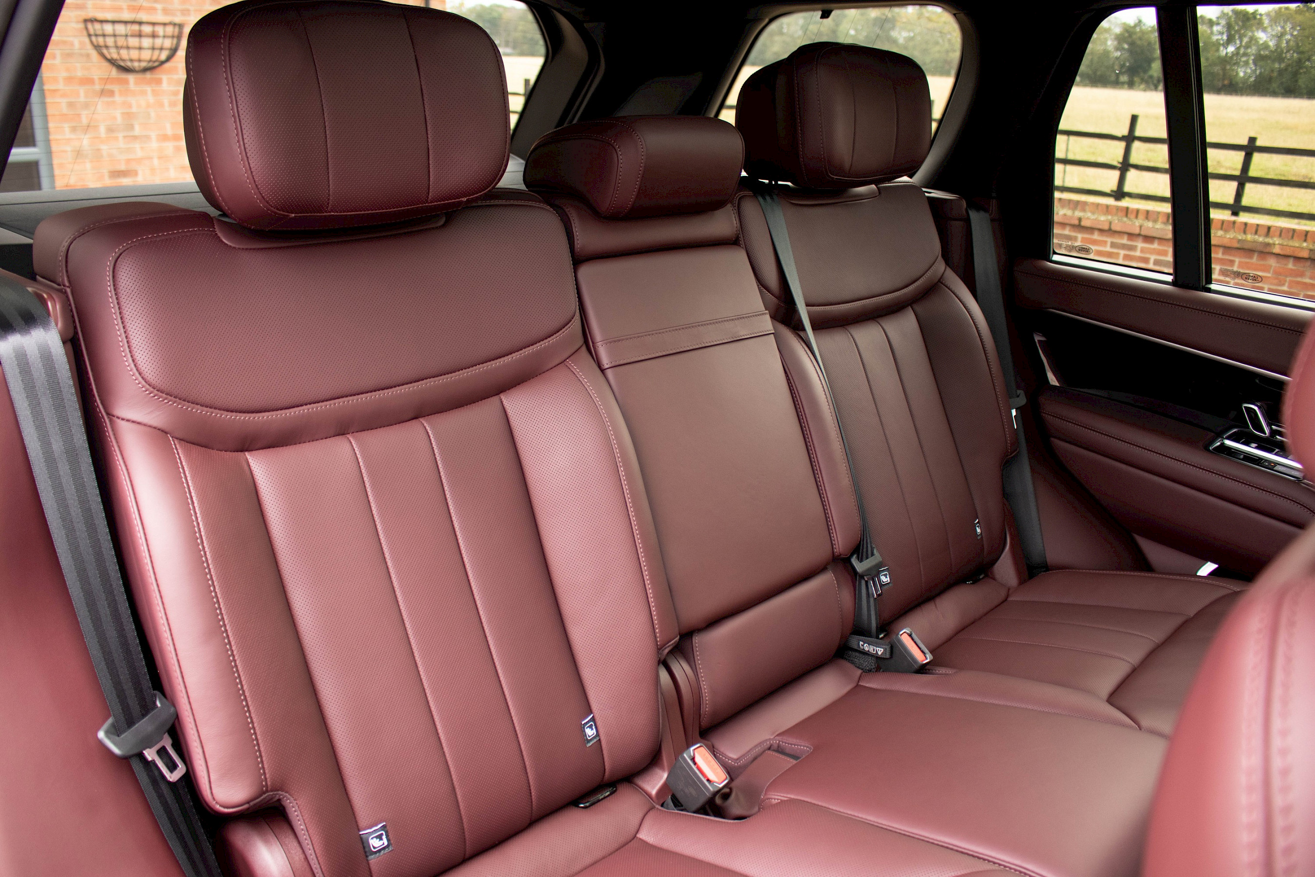 2025/25 Range Rover Autobiography D350 | Current Inventory | Monarch ...